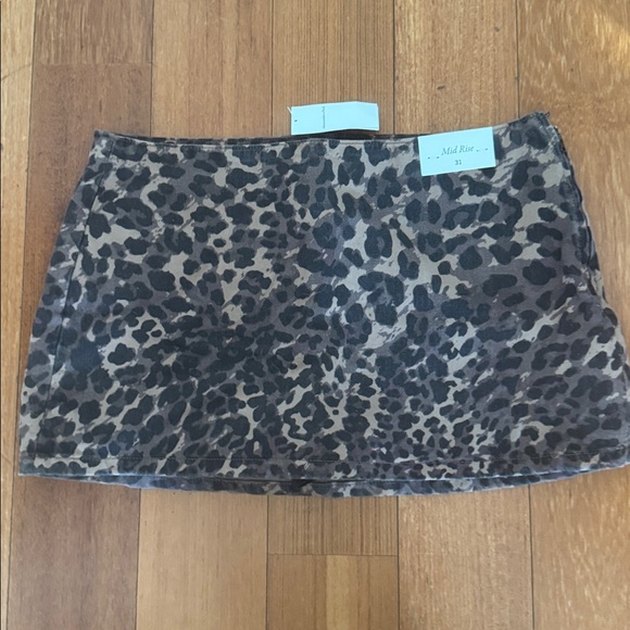 Abercrombie & Fitch Mid Rise Denim Mini Skort NWT - Picture 8 of 10